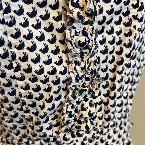 Merona Women’s Size Medium Black Chickens On Cream Patterned 100% Cotton Top - Picture 3 of 7